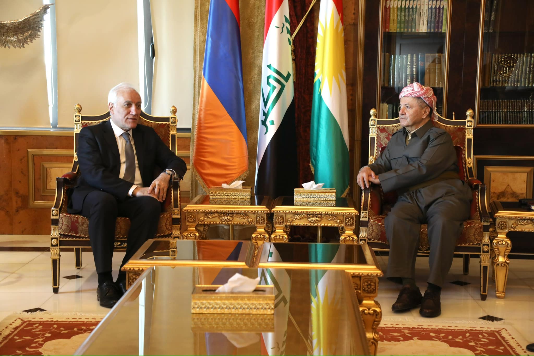 سەرۆك بارزانی پێشوازی لە سەرۆكی ئەرمینیا دەكات